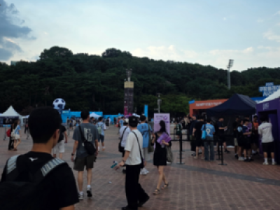 맨시티 vs K리그 경기 팬들 폭염 속 몰려들어